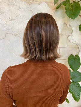 アルピナ 前橋店(alpina) 大人ボブ、ハイライトカラー