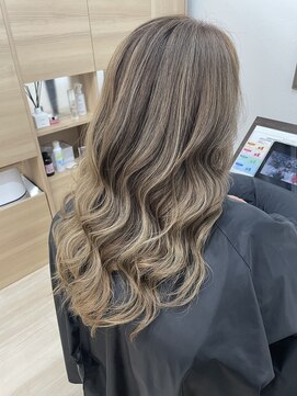 ロペ(ROPE) 外国人風ブロンドカラー　【ROPE  横須賀中央】