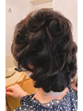 リアナ ヘアーアトリエ(LIANA Hair Atelier) エレガンスミディ[白髪染め/白髪ぼかし/髪質改善/小顔カット]