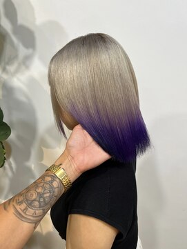 メリー オオサカ(Merly Osaka) ホワイトベージュからのパープルグラデーション