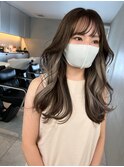 インナーカラーレイヤーカットイヤリングカラーミディアムヘア