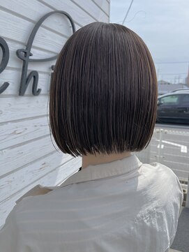 チル(Chill) 切りっぱなしボブ