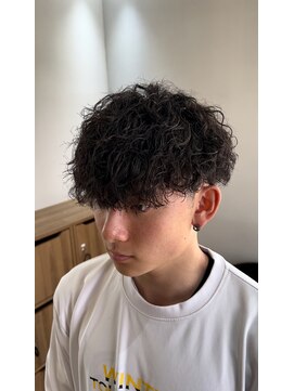 ダブルオオガキ (W-ogaki) ツイストスパイラルパーママッシュツーブロック刈り上げ