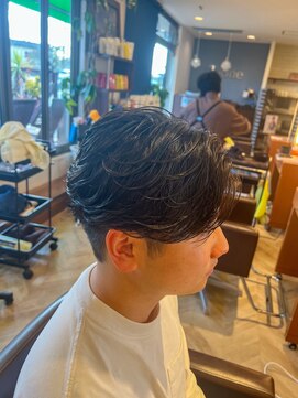 ティーワン 神埼店(T-one) ▼ニュアンスパーマセンターパートツーブロックフェザーパーマ