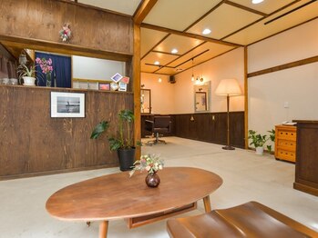 ヘア(hair)の写真/古民家風サロン《美容室hair》で癒しのひと時を。温かみのある店内で、ゆったりとお過ごしください*