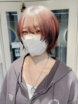 テトラ バイ ネオリーブ 横浜西口店(tetra by neolive)&nbsp;ウルフカットデザインカラーレッドブリーチ横浜駅N 