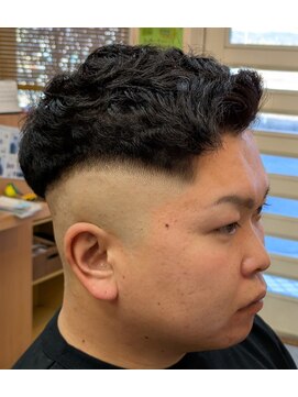 トウキョウケン(Tokyoken) フォワードアップバングスタイル