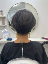 アルトル 池袋(altru)&nbsp;後ろ姿が可愛い丸みとくびれのあるショート　元重