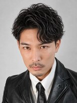 オーシャントーキョー ホワイト 原宿(OCEAN TOKYO WHITE)&nbsp;かき上げセンターパート波巻きツイストスパイラルパーマ黒髪