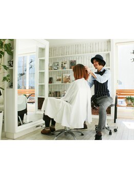 ＜シンプル可愛い女子＞が通う『Nico』。大型サロンが苦手な方にオススメ。リラックスできる癒しの雰囲気…