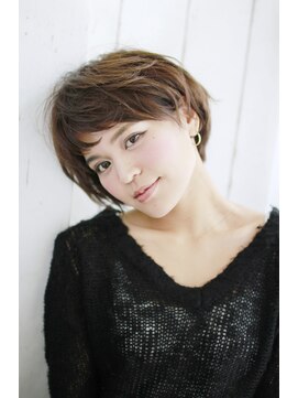 シュシュット(chouchoute) 吉祥寺3分/モード3Ｄカラージグザグバング美髪ミニマムボブ/020