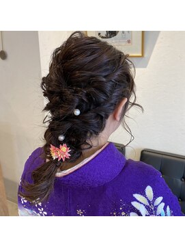 アルマヘアー(Alma hair by murasaki) 網下ろしスタイルでゆるふわに◎