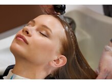 【care pro】【モイストスチーム】を使ってトリートメントを内部に浸透補修【ヘッドスパへのこだわり】