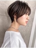 クールショート、耳かけショート、ボブルフ、ピンクベージュ、柴