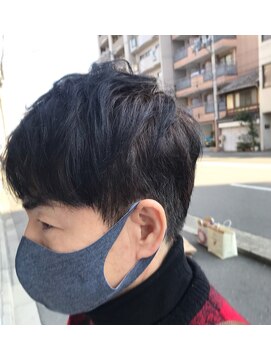 オレンチメンズヘアー(ORENCHI MEN'S HAIR) ワンカールパーマ低め刈り上げビジネス柔らかさ自然大人O4