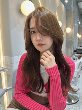 シーシンジュク 新宿南口(Sea shinjuku) 韓国風前髪×ショコラアッシュ【ふんわりカール/新宿/髪質改善】