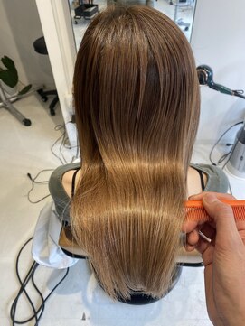 ククー ヘアーアンドメイクアップ(COU COU) ハイトーンカラーも艶髪に