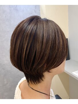 アイディール 心斎橋店(:ideal) お手入れ楽チン♪くびれショート