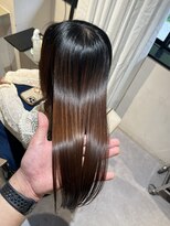 リラエ(Lyrae)&nbsp;縮毛矯正/髪質改善/美髪カラー/トリートメント【大阪/西梅田】