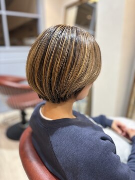 ソラ(sora) 丸みショート