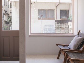 リラ(Lila’s)の写真/【小さな美容室】光、音、香、細部までこだわった空間作り＊小さなプライベートサロンでリラックス♪