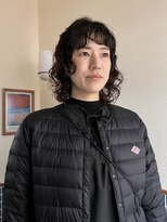 ニュイ(NUIT)&nbsp;ミディアムレイヤーカットくるくるパーマ