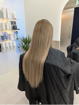 ブランシスヘアー(Bulansis Hair) セミロングからのロングヘアー