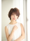 ラフなゆるカールでアンニュイショートスタイル