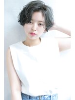 ブラン 梅田(Blanc)&nbsp;【Blanc/梅田】ライトグレー＿ラフウェーブ＿ショートs