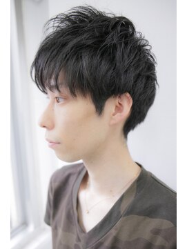 ウィ ラグゼ 北千住店(Oui luxe) サイドすっきりミディアムショート