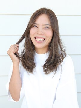 リラスタジア(Relastagia) 人気!外国人風カラー