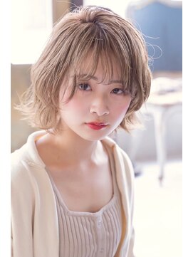 テイラー(Taylor) ［Taylor］☆大宮　ハニーミルクティーベージュ×モテショート