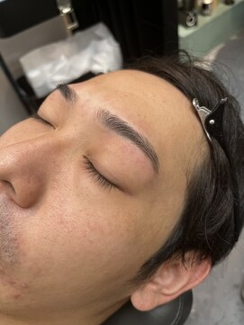ハチマルハチ 新宿(808) 清潔感アップ☆スペシャル眉カット★