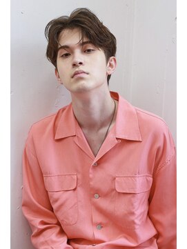 グリコ(grico) パーマで色気を出すセンターパート