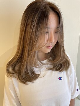 エリス キョウバシ(Eliss) レイヤーミディアム×ミルクティーベージュ