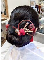 ランプヘアー(LAMP HAIR)&nbsp;ヘアセット 華やか上品まとめお団子ヘア 和服 着物 成人式