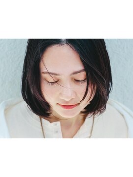 らふる其の二 センターパート モードなスリークボブ