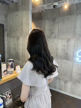 トゥルークリエイション 渋谷(True Creation SHIBUYA) ツヤツヤのゆるふわカラー