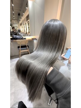 サロンドミルク 新百合ヶ丘店(salon de MiLK) ミルクティーベージュグレージュダブルカラーブリーチカラー