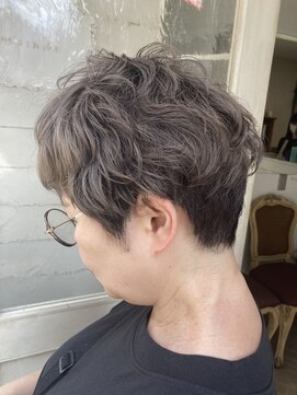 シェノン 赤羽店(CHAINON) こなれグレイカラーハンサムショート刈り上げパーマ赤羽美容室