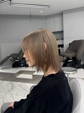 ヴァイス 新宿店(VAICE) ミルクティーベージュ