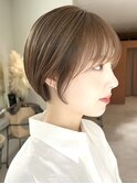 丸みショートマッシュショートコンパクトショート前髪あり透明感