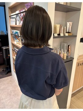 ユーフォリア 青山(Euphoria) 【担当きょうこ】くびれミディボブレイヤー赤み消し透明感カラー