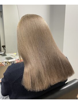 ジーナ 京都河原町(Zina) 艶髪ミルクティーカラー