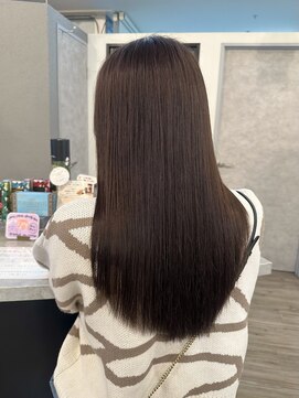 ヴィサージュバスク(VISAGE ba.s.k) 暗艶カラーで魅せる透明感☆