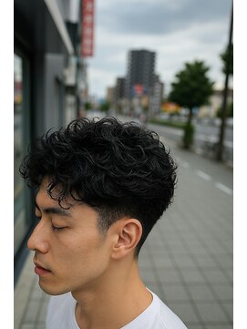 ナチュラルパーマ × フェードカット