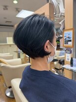 プランタン(Printemps)&nbsp;大人可愛いダークアッシュ耳掛けナチュラルショートボブハンサム