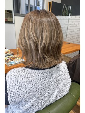 アラ モーダ(Alla moda) メルトベージュ