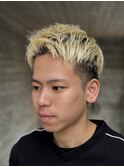 モヒカンジェットナチュラルフェード.抜きっぱなしブリーチ.20代