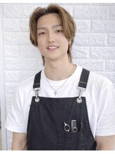 ～スタイリストの紹介！　トレンドも定番もおまかせ！～